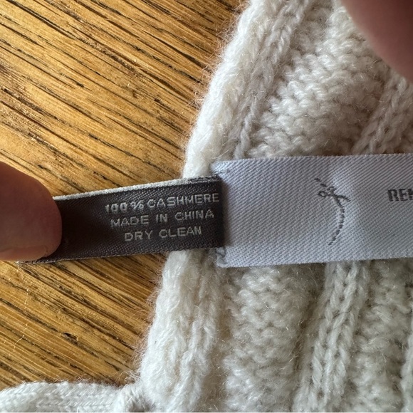 Ann Taylor Cream Ivory Cashmere Scarf Cable Knit Thin Long Fringe Winter - Picture 3 of 6